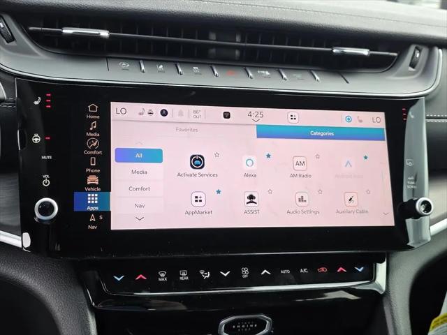 2026 Jeep Grand Cherokee Altitude 4x2