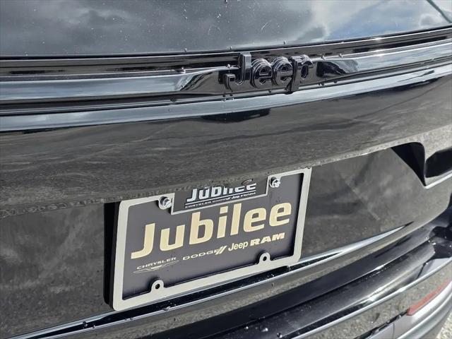 2026 Jeep Grand Cherokee Altitude 4x2