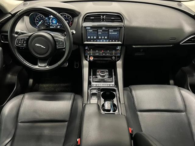 2019 Jaguar F-PACE 25t Premium