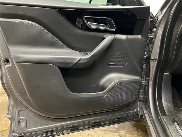2019 Jaguar F-PACE 25t Premium