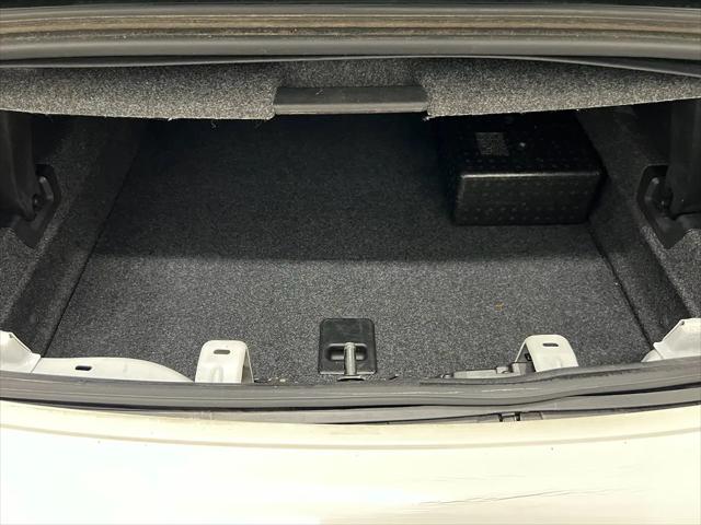 2012 Volkswagen Eos Lux
