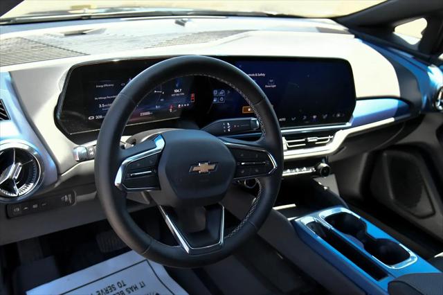2025 Chevrolet Equinox LT 2