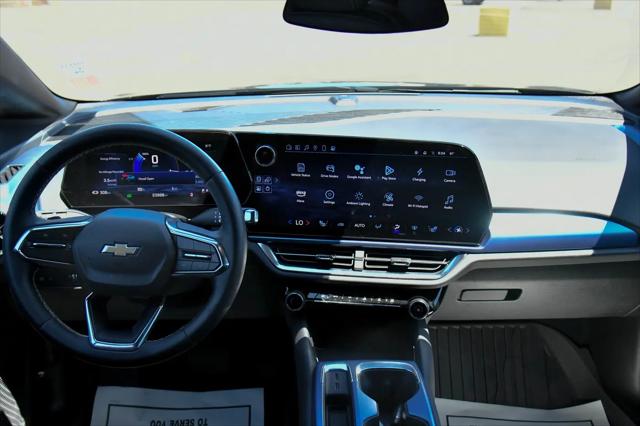 2025 Chevrolet Equinox LT 2