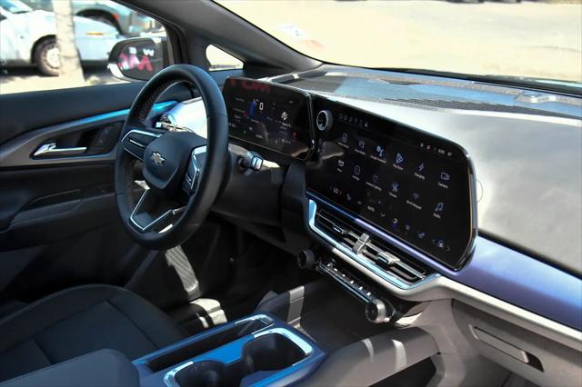 2025 Chevrolet Equinox LT 2