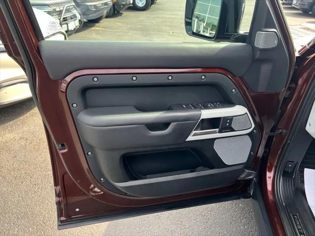 2023 Land Rover Defender 130 First Edition