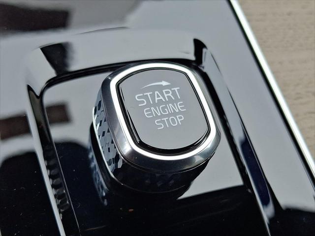 2026 Volvo XC90 Plug-In Hybrid Plus, T8 AWD, Electric/Gasoline, Bright, 6 Seats