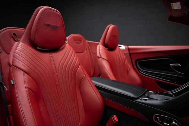 2019 Aston Martin DB11 Volante