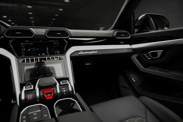 2024 Lamborghini Urus S