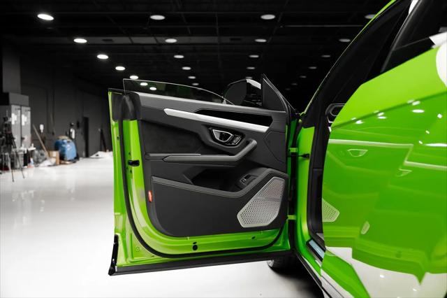 2024 Lamborghini Urus S