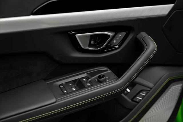 2024 Lamborghini Urus S