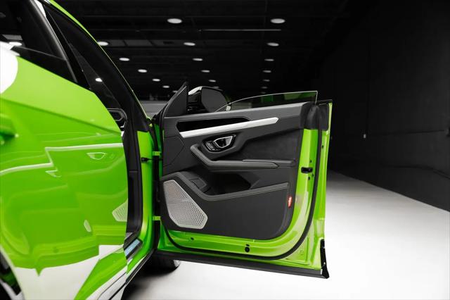 2024 Lamborghini Urus S