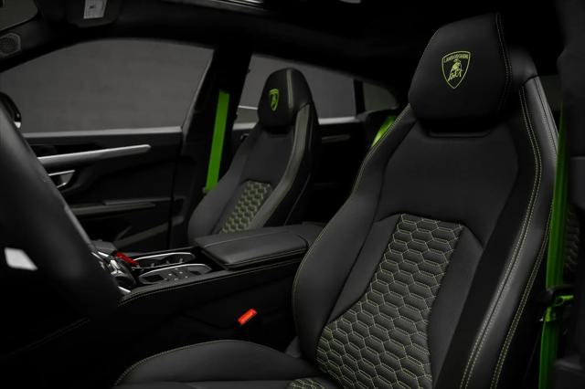2024 Lamborghini Urus S