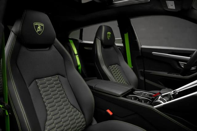 2024 Lamborghini Urus S