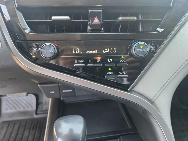 2021 Toyota Camry SE Hybrid