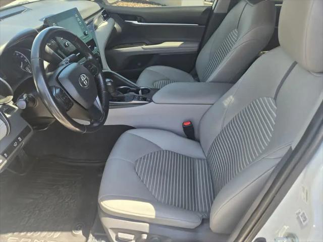 2021 Toyota Camry SE Hybrid