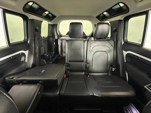 2023 Land Rover Defender 110 S