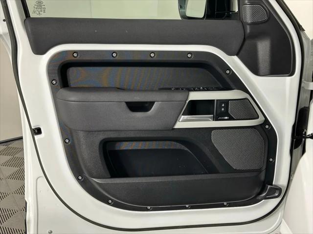 2023 Land Rover Defender 110 S