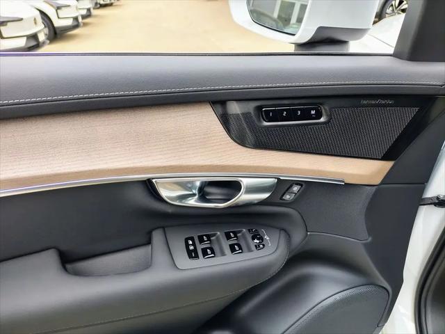 2026 Volvo XC90 Plug-In Hybrid Plus, T8 AWD, Electric/Gasoline, Bright, 6 Seats