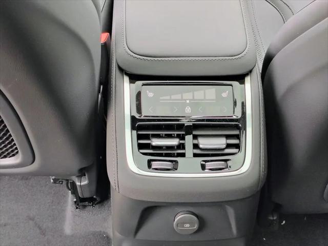 2026 Volvo XC90 Plug-In Hybrid Plus, T8 AWD, Electric/Gasoline, Bright, 6 Seats