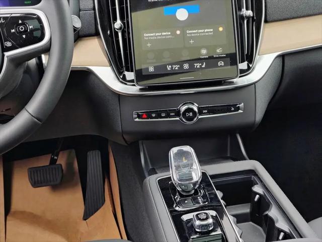 2026 Volvo XC90 Plug-In Hybrid Plus, T8 AWD, Electric/Gasoline, Bright, 6 Seats