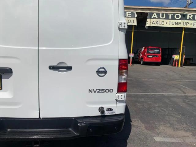 2019 Nissan 2500 SV V8