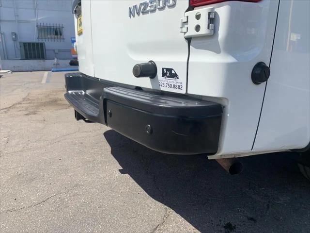 2019 Nissan 2500 SV V8