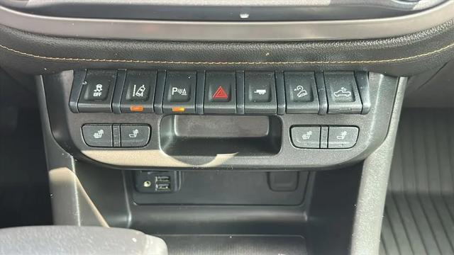2021 GMC Canyon 4WD Crew Cab Short Box AT4 - Leather