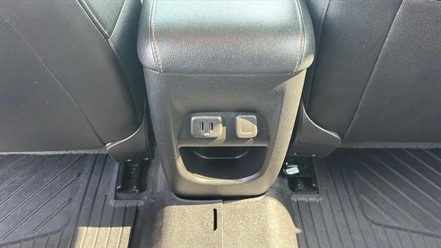 2021 GMC Canyon 4WD Crew Cab Short Box AT4 - Leather