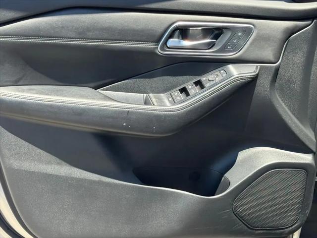 2024 Nissan Rogue Platinum FWD