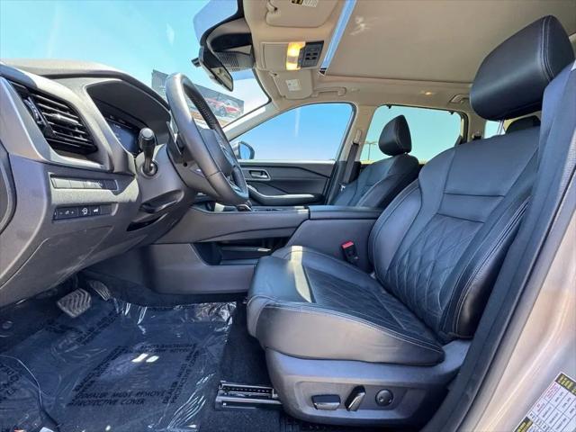 2024 Nissan Rogue Platinum FWD