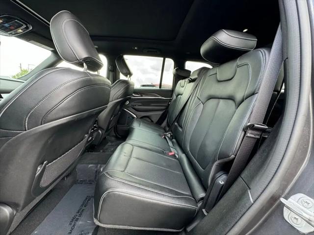 2022 Jeep Grand Cherokee Overland 4x4