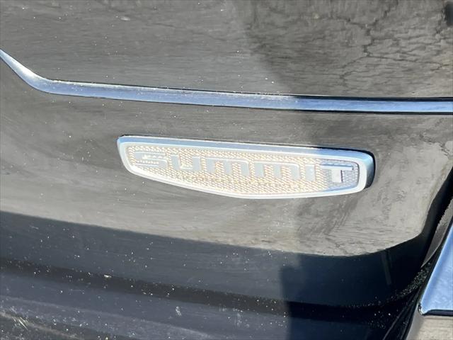 2023 Jeep Grand Cherokee Summit Reserve