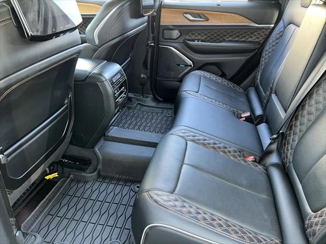 2023 Jeep Grand Cherokee Summit Reserve