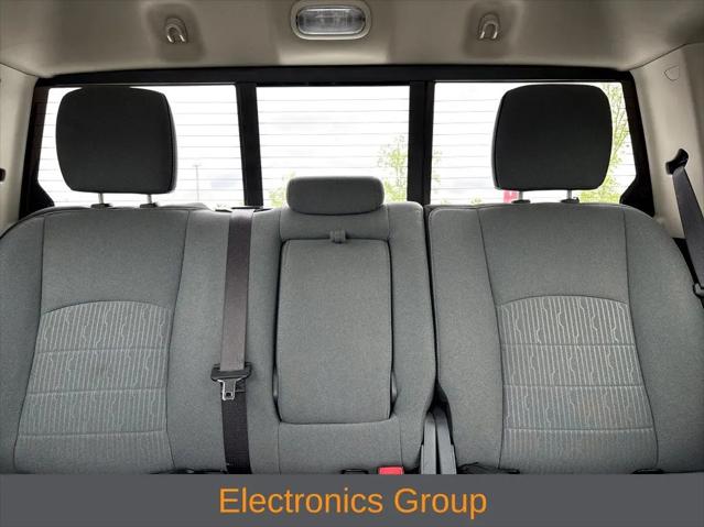 2023 Ram 1500 Classic SLT Crew Cab 4x4 5'7" Box
