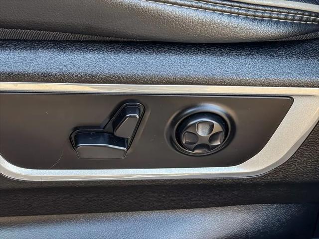 2020 Ram 1500 Laramie Crew Cab 4x4 5'7" Box
