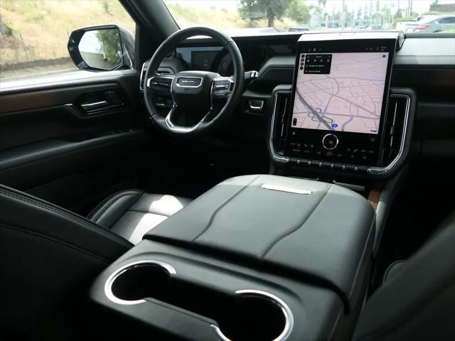 2025 GMC Yukon XL 4WD Denali