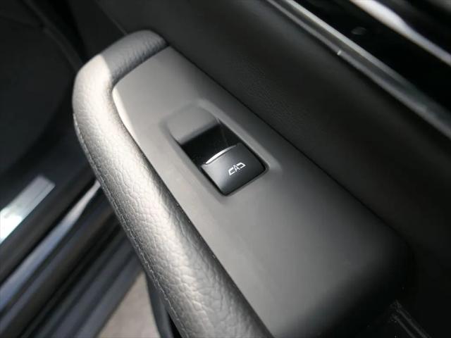 2025 GMC Yukon XL 4WD Denali
