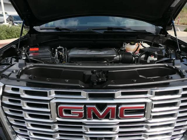 2025 GMC Yukon XL 4WD Denali