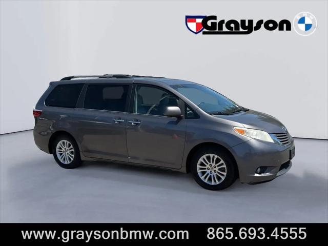 2015 Toyota Sienna XLE 8 Passenger for sale in Knoxville, TN