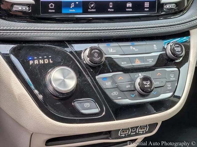 2023 Chrysler Pacifica Hybrid Touring L