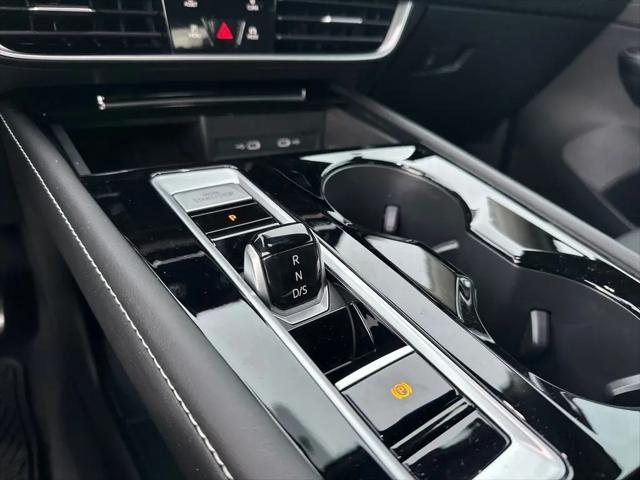 2026 Volkswagen Atlas SEL Premium R-Line