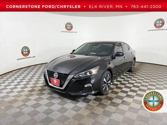 2021 Nissan Altima SV FWD for sale in Elk River, MN