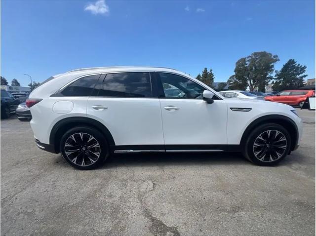 2024 Mazda X-90 Premium Plus