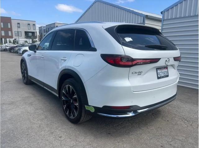 2024 Mazda X-90 Premium Plus