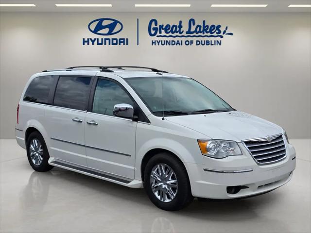 2009 Chrysler Town & Country Limited