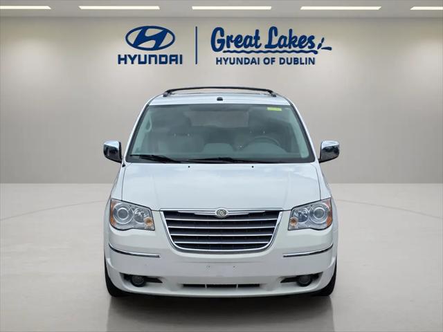 2009 Chrysler Town & Country Limited
