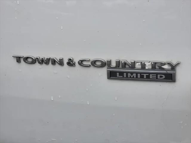 2009 Chrysler Town & Country Limited