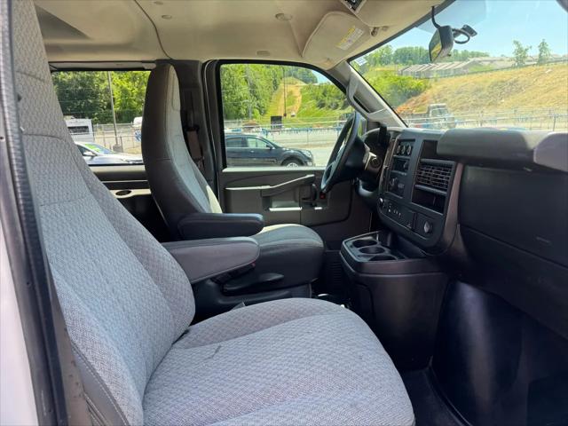 2018 Chevrolet Express LT