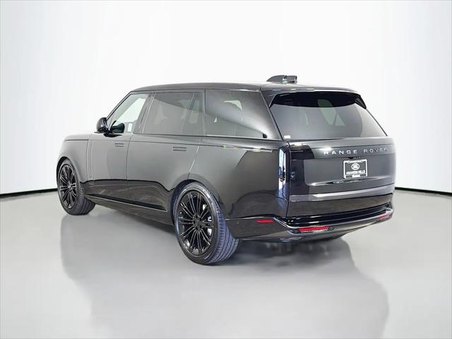 2026 Land Rover Range Rover P400 SE 7 Seat