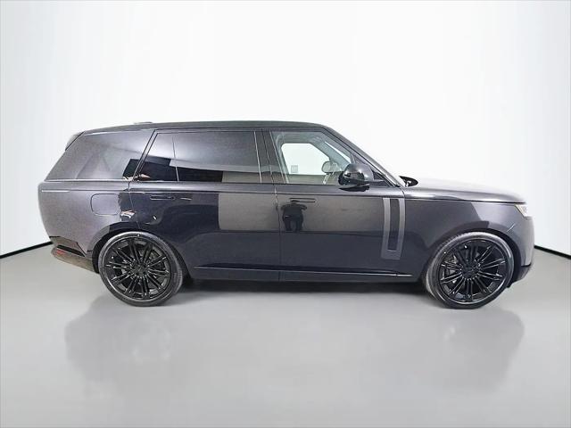 2026 Land Rover Range Rover P400 SE 7 Seat
